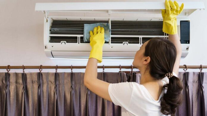 طريقة تنظيف المكيف السبلت في المنزل بخطوات بسيطة وسهلة